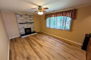 5634 Merion Ln, Macungie, PA 18062 - Photo 8