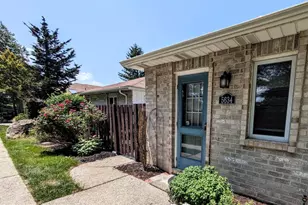 5634 Merion Ln, Macungie, PA 18062 - Photo 2