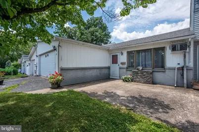 28 Covington Place, Catasauqua, PA 18032 - Photo 1