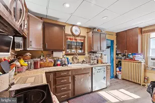 1934 W Livingston St, Allentown, PA 18104 - Photo 12