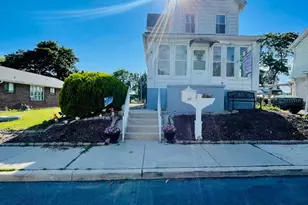 808 N Oswego St, Allentown, PA 18109 - Photo 1