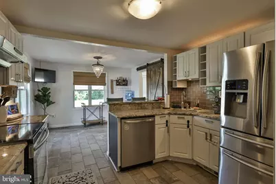 2310 E Woodlawn Street, Allentown, PA 18109 - Photo 12