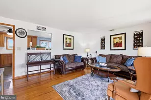 3132 S 6th Ave, Whitehall, PA 18052 - Photo 6