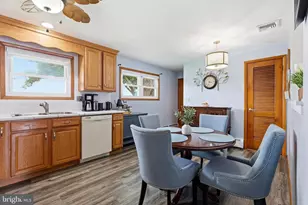 3132 S 6th Ave, Whitehall, PA 18052 - Photo 8