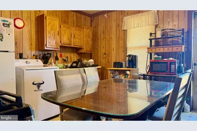 220 S 4th Street, Emmaus, PA 18049 - Photo 8