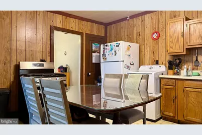220 S 4th Street, Emmaus, PA 18049 - Photo 10