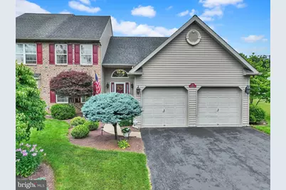 2184 Greenmeadow Drive, Macungie, PA 18062 - Photo 2