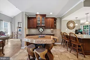 6470 Fawn Ln, Center Valley, PA 18034 - Photo 12