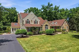 6470 Fawn Ln, Center Valley, PA 18034 - Photo 2