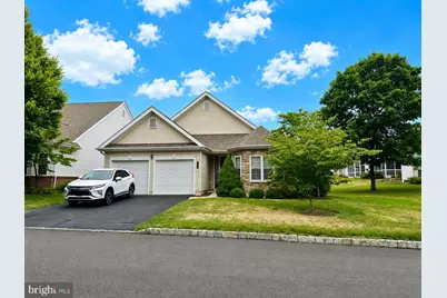2757 Terrwood Drive E, Macungie, PA 18062 - Photo 2