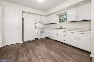 707 W State St, Coopersburg, PA 18036 - Photo 4