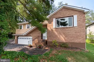 707 W State St, Coopersburg, PA 18036 - Photo 1