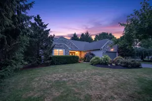 1665 Lamplighter Dr, Macungie, PA 18062 - Photo 2