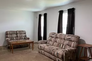 4258 Iroquois St, Schnecksville, PA 18078 - Photo 6