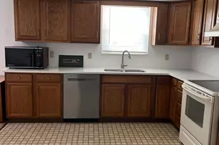 4258 Iroquois St, Schnecksville, PA 18078 - Photo 10