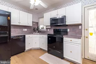 310 Oxford Pl, Macungie, PA 18062 - Photo 14