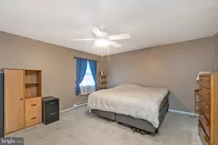 2275 Irma Dr, Allentown, PA 18109 - Photo 6