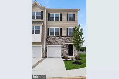 8311 Brodie Court, Breinigsville, PA 18031 - Photo 2