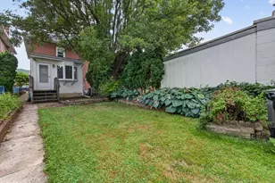 121 E Elm St, Emmaus, PA 18049 - Photo 28