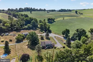 4124 Lawton Ct, Schnecksville, PA 18078 - Photo 10