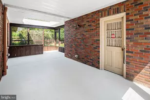 2705 W Chew St, Allentown, PA 18104 - Photo 8