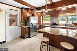 2705 W Chew St, Allentown, PA 18104 - Photo 12