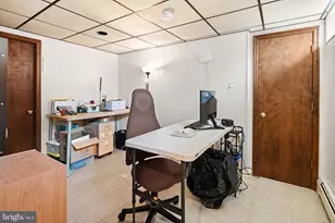 2705 W Chew St, Allentown, PA 18104 - Photo 36