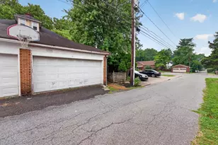2445 W Allen St, Allentown, PA 18104 - Photo 32