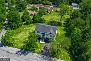 2212 Skyline Dr, Slatington, PA 18080 - Photo 14