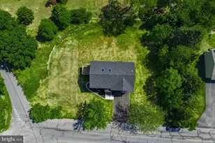 2212 Skyline Dr, Slatington, PA 18080 - Photo 16