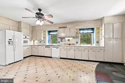 7701 Chestnut Street, Zionsville, PA 18092 - Photo 20