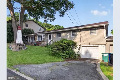 720 Lechauweki, Fountain Hill, PA 18015 - Photo 4