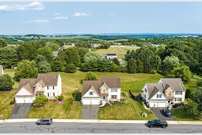 5121 Cassidy Drive, Schnecksville, PA 18078 - Photo 4