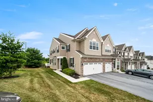 375 Pennycress Rd, Allentown, PA 18104 - Photo 6