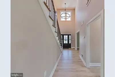 4740 Hillcrest Lane, Whitehall, PA 18052 - Photo 6
