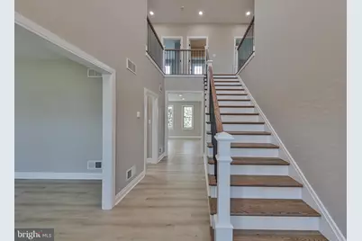 4740 Hillcrest Lane, Whitehall, PA 18052 - Photo 6