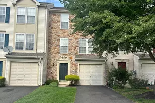 4606 Jasmine Dr, Center Valley, PA 18034 - Photo 2