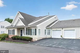 4690 Blue Grass Ln, Macungie, PA 18062 - Photo 2