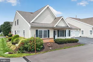 4690 Blue Grass Ln, Macungie, PA 18062 - Photo 1