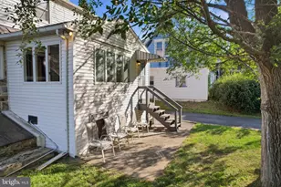 1665 Broadway, Bethlehem, PA 18015 - Photo 4