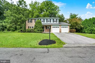 214 Burrell Boulevard, Allentown, PA 18104 - Photo 2