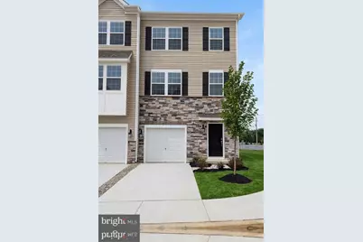 8325 Brodie Court, Breinigsville, PA 18031 - Photo 2