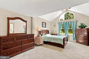 6609 Crown Ln, Zionsville, PA 18092 - Photo 2