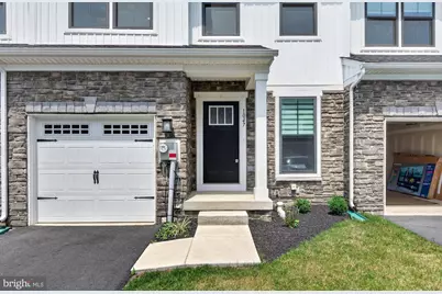 1047 Watson Court, Fogelsville, PA 18051 - Photo 4