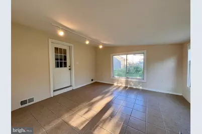 1925 Columbine Avenue, Bethlehem, PA 18018 - Photo 4