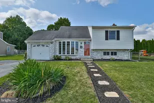 1925 Columbine Ave, Bethlehem, PA 18018 - Photo 2