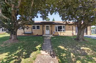 119 N Main St, Alburtis, PA 18011 - Photo 1