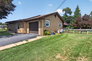 119 N Main St, Alburtis, PA 18011 - Photo 10