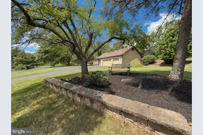 5770 Sun Valley Run, Zionsville, PA 18092 - Photo 8