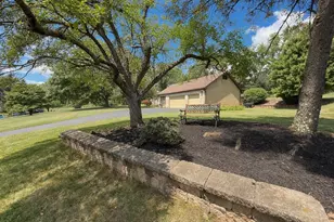5770 Sun Valley Run, Zionsville, PA 18092 - Photo 8